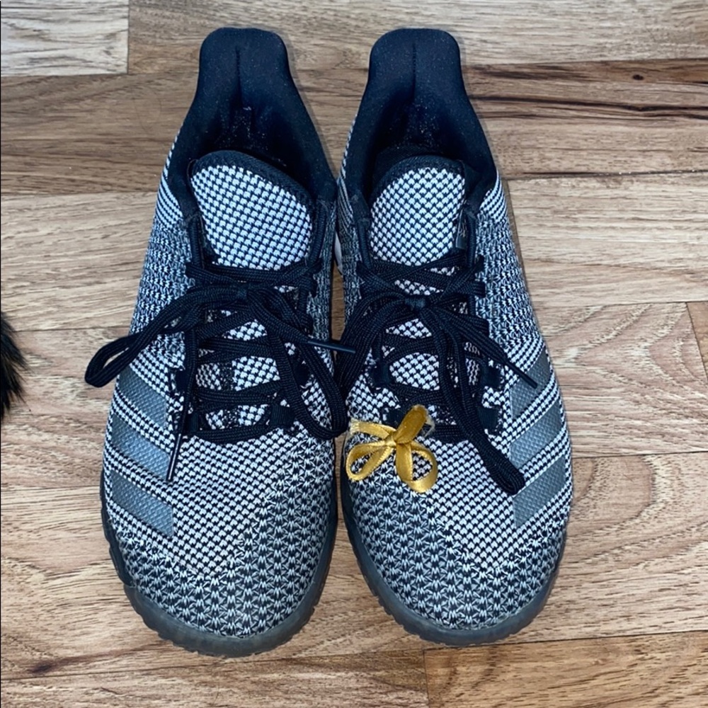 adidas volleyball shoes